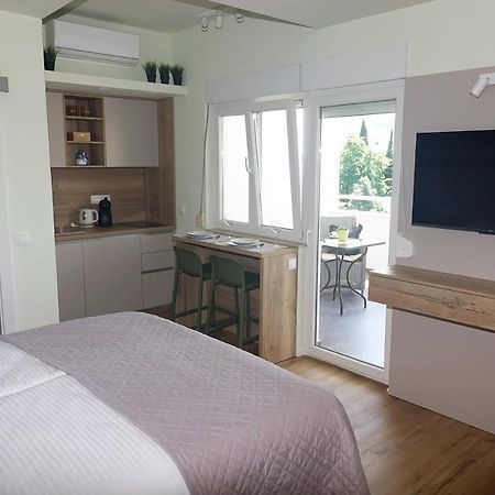 Apartments Bombonin Макарска Екстериор снимка
