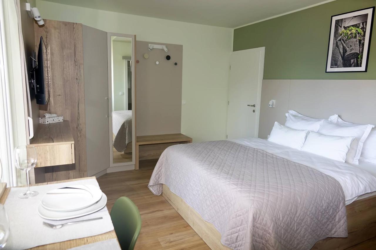 Apartments Bombonin Макарска Екстериор снимка