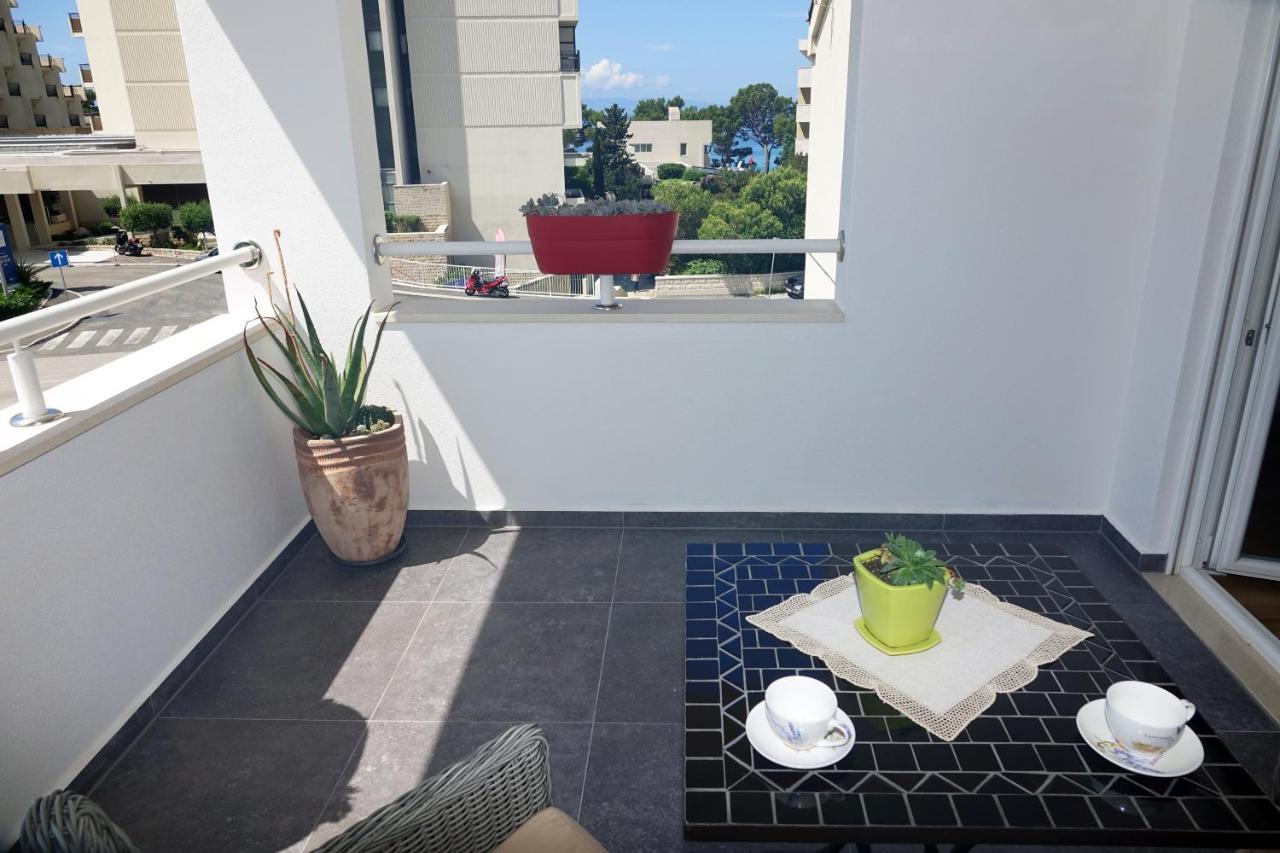 Apartments Bombonin Макарска Екстериор снимка