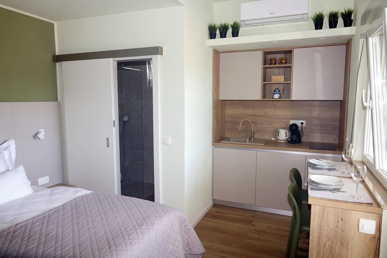 Apartments Bombonin Макарска Екстериор снимка